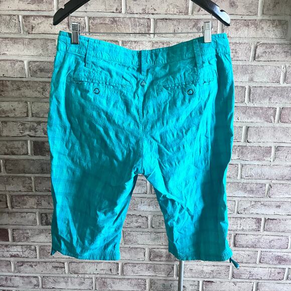 PRANA Mitzi Green Plaid Bermuda Shorts Size 12 (K439) - Picture 3 of 7